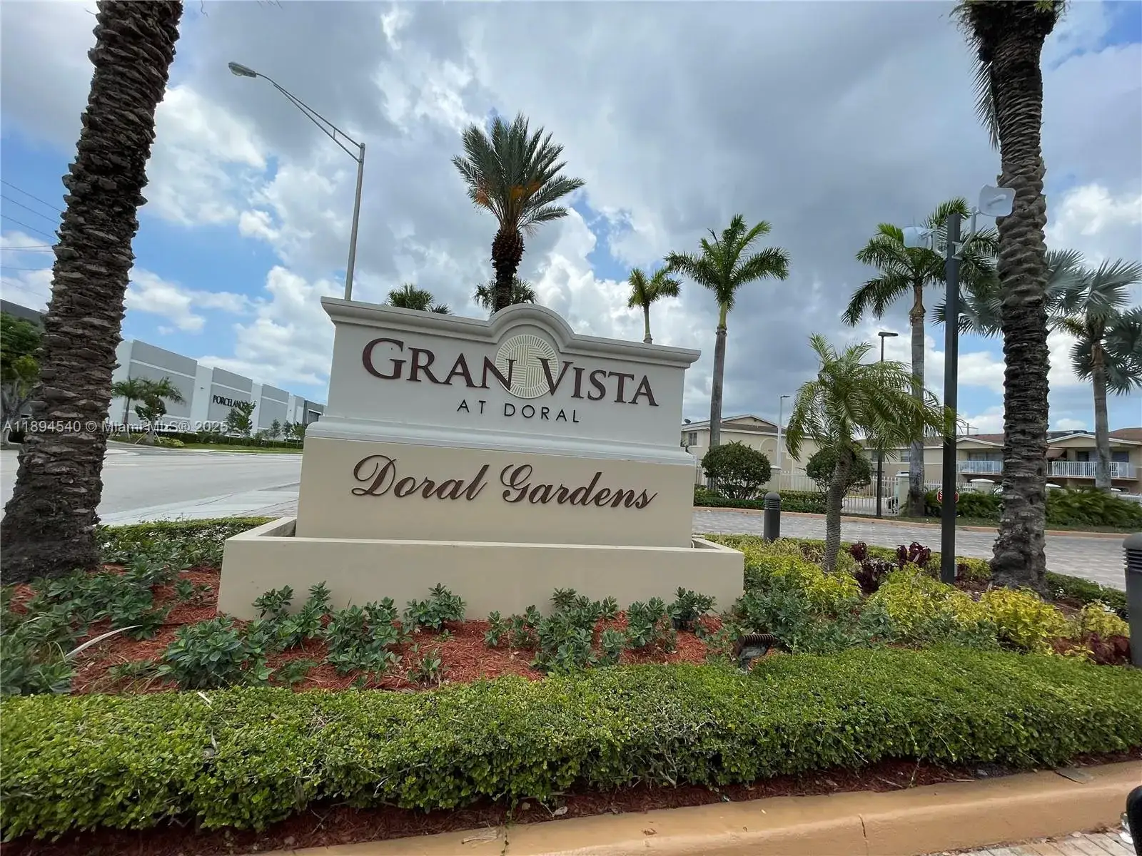 2 bedroom 2 bath Residential for sale at 4110 NW 79th Ave # 2A, Doral FL 33166