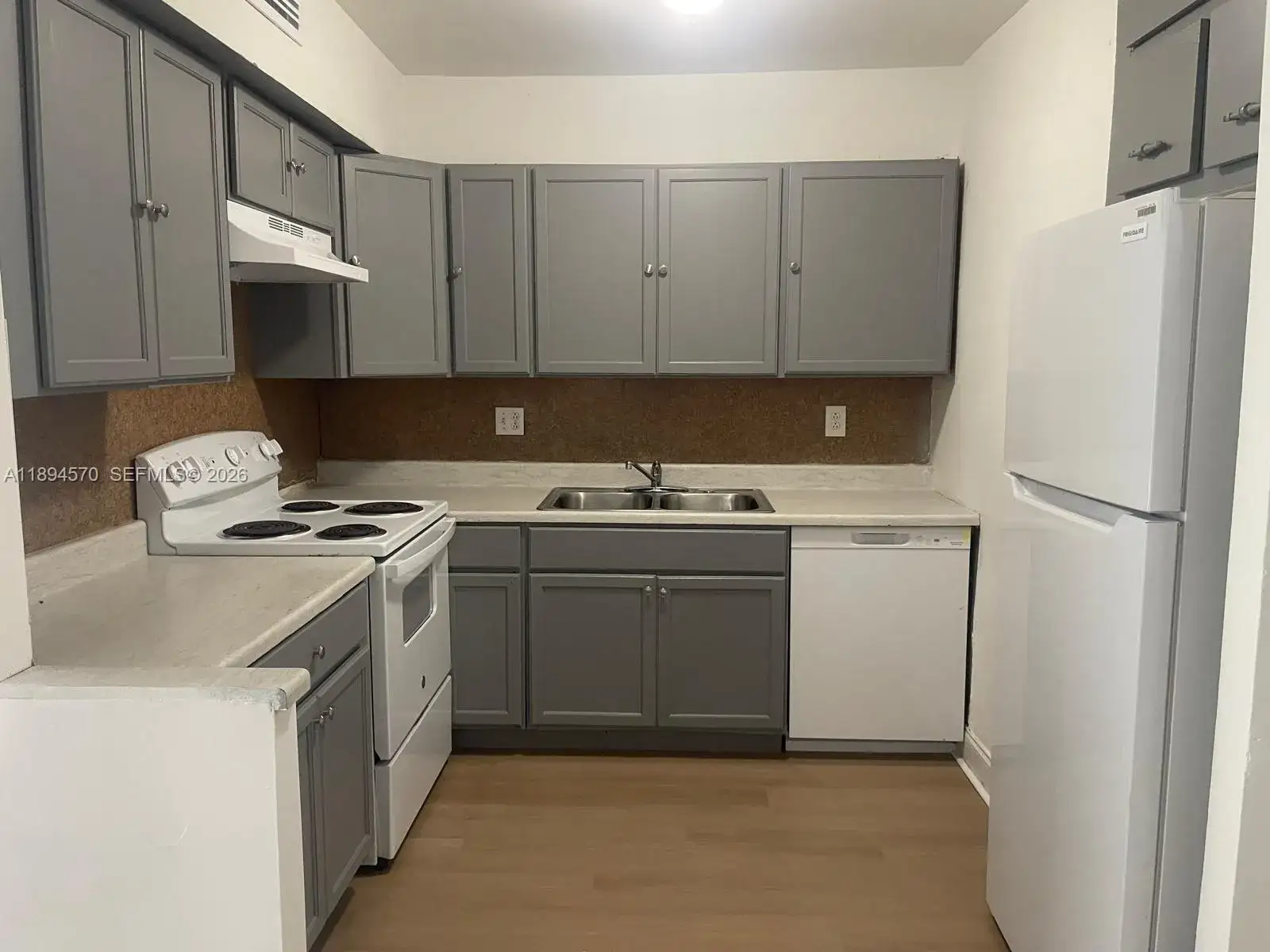 1 bedroom 1 bath Residential for sale at 2029 NW 46th Ave # E107, Lauderhill FL 33313