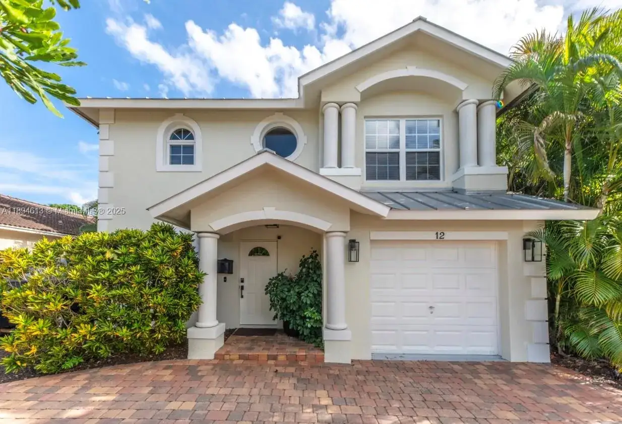 3 bedroom 2 bath Residential for sale at 12 NE 26th St, Wilton Manors FL 33305