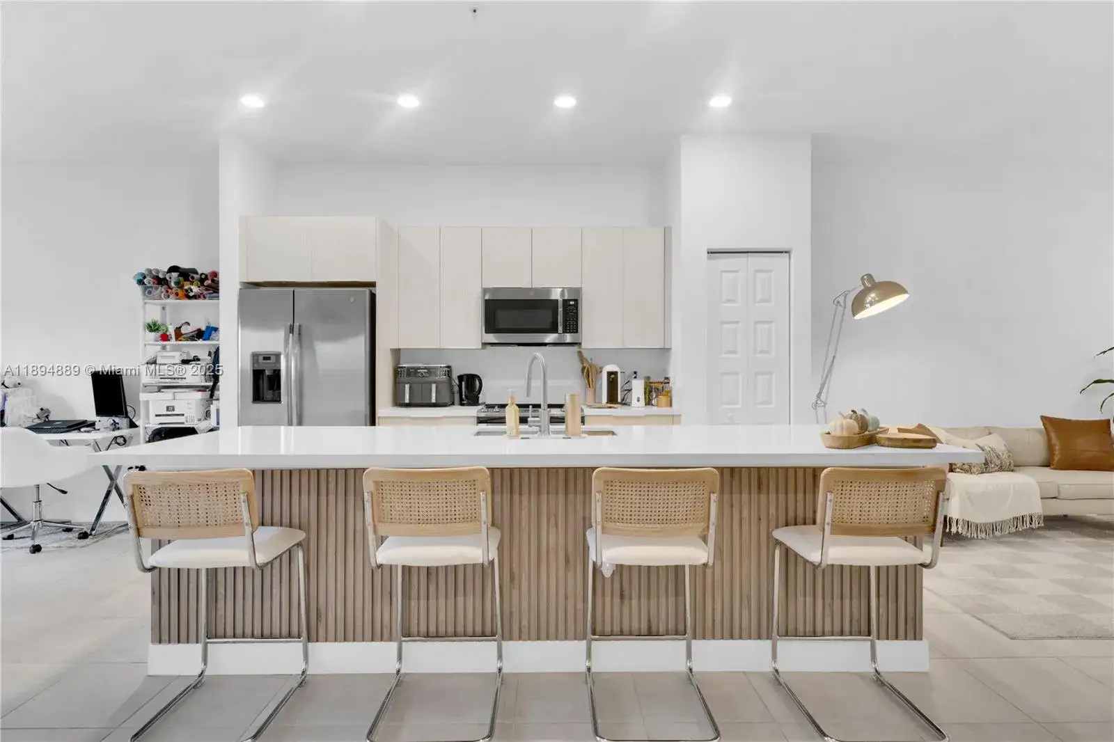 2 bedroom 2 bath Residential for sale at 7819 NW 104th Ave # 23, Doral FL 33178