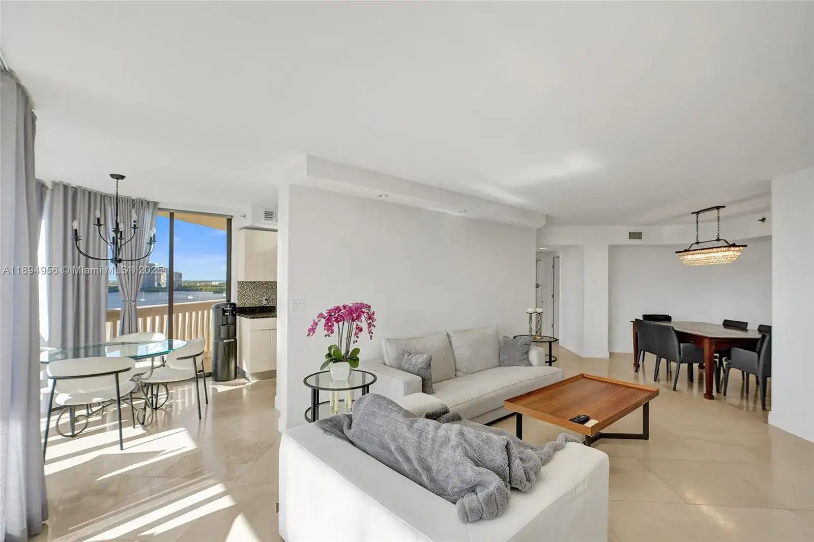 3 bedroom 3 bath Residential for sale at 1000 E Island Blvd # 1403, Aventura FL 33160