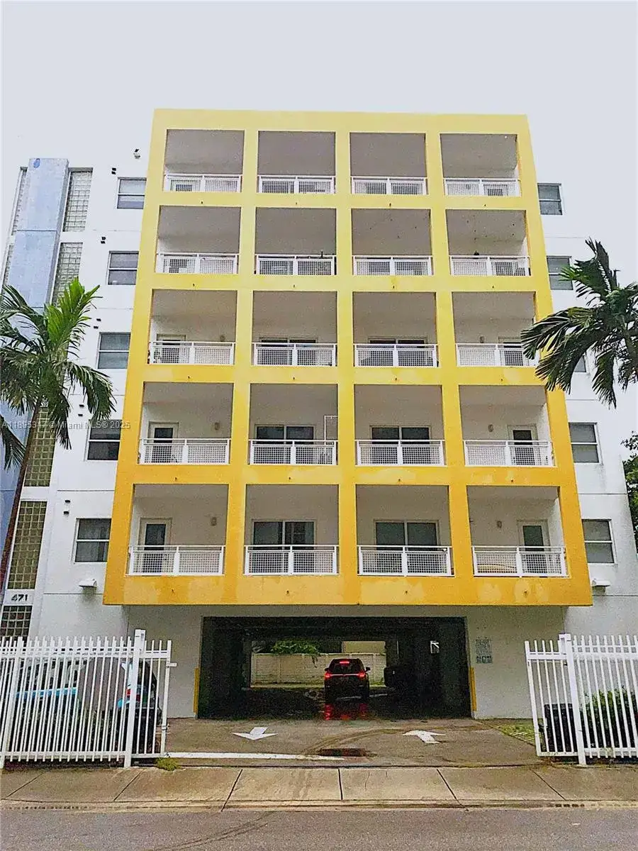 2 bedroom 1 bath Residential for sale at 471 NE 25th St # 602, Miami FL 33137