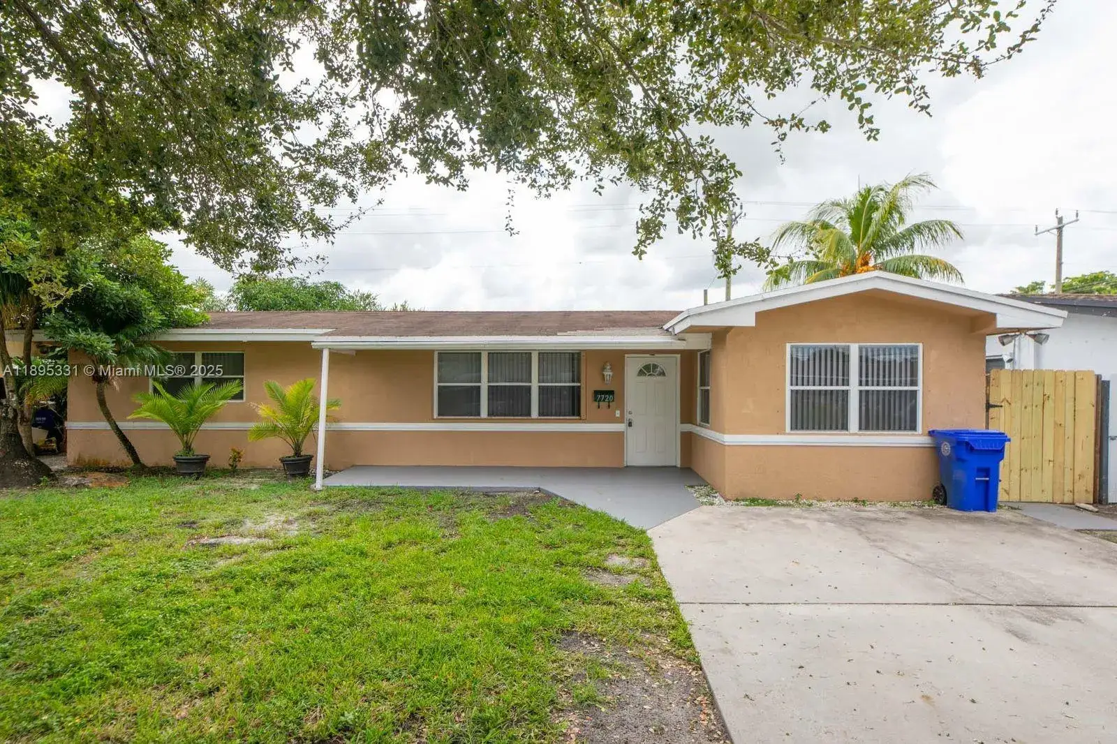 4 bedroom 1 bath Residential Lease for rent at 7720 NW 15th St # 0, Pembroke Pines FL 33024