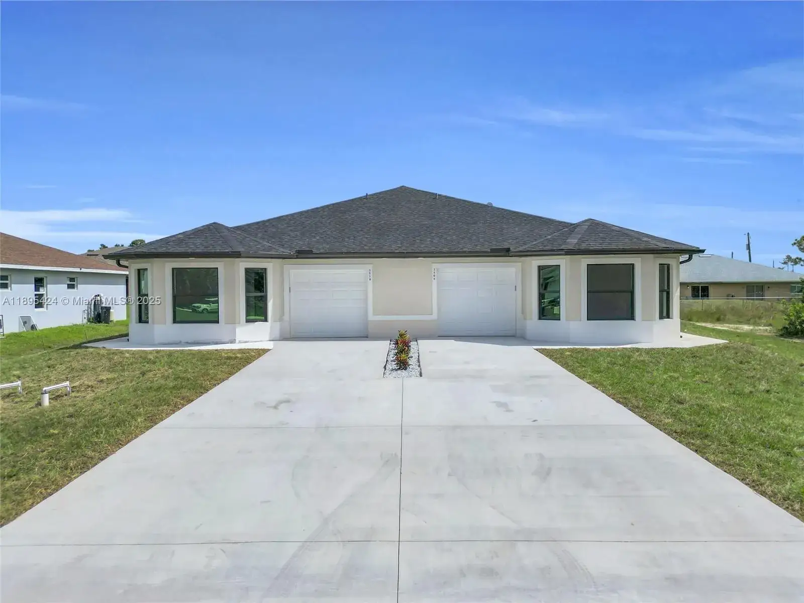 Residential Income for sale at 2508 Park Rd, Lehigh Acres FL 33971
