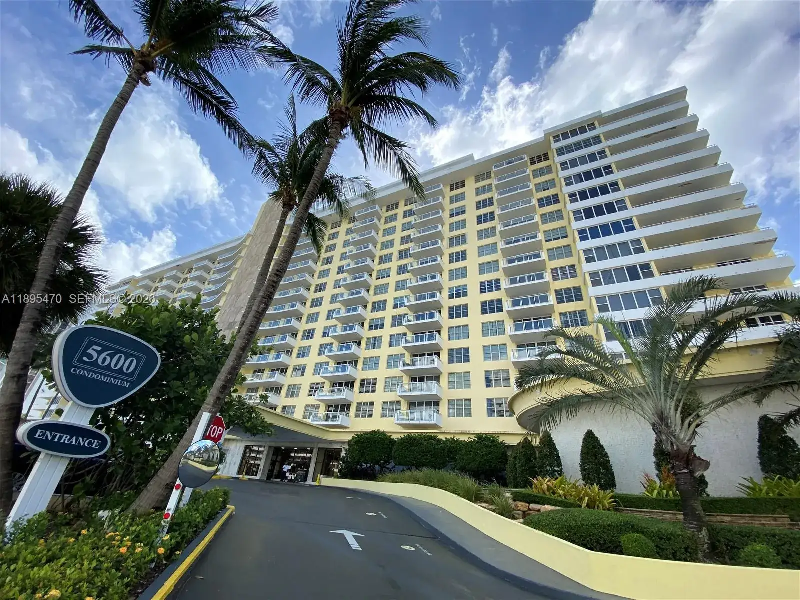 2 bedroom 2 bath Residential Lease for rent at 5600 Collins Ave # 4E, Miami Beach FL 33140