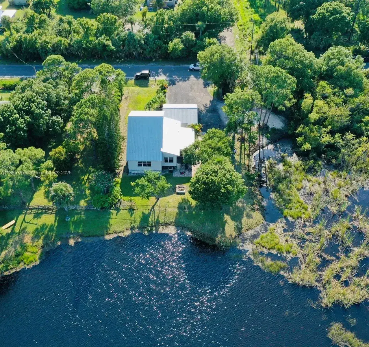 3 bedroom 2 bath Residential for sale at 4700 Regina Dr, Fort Pierce FL 34982