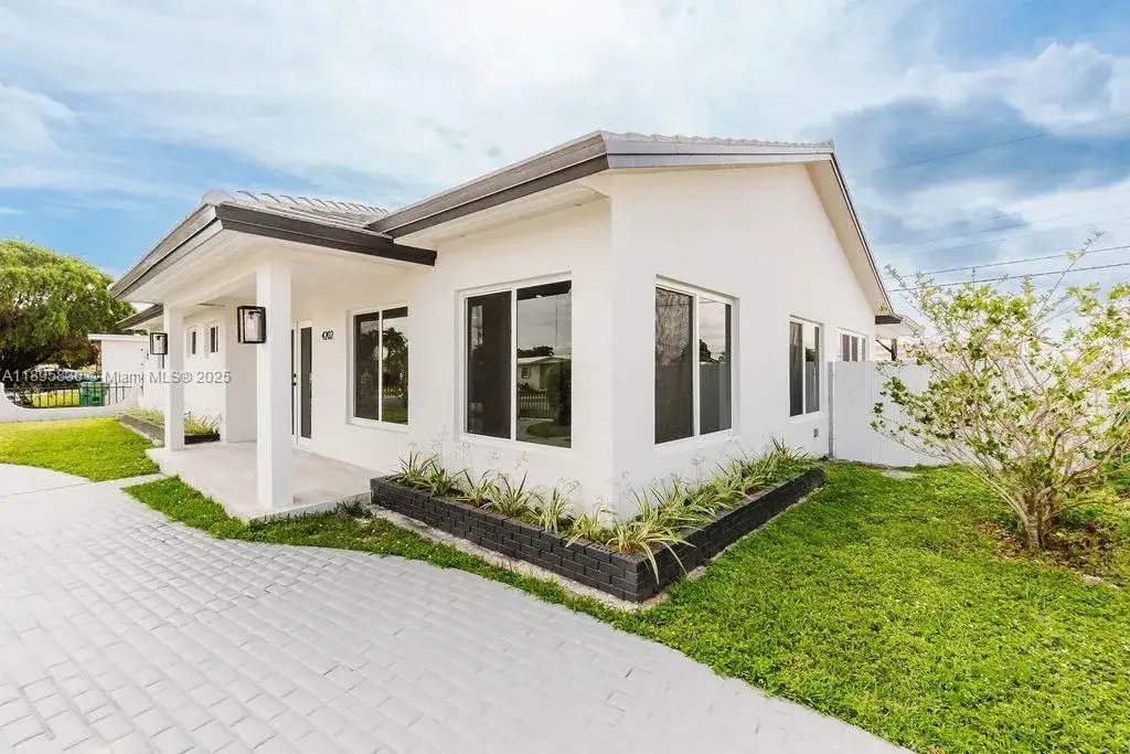 4 bedroom 3 bath Residential for sale at 4202 SW 98th Ave, Miami FL 33165