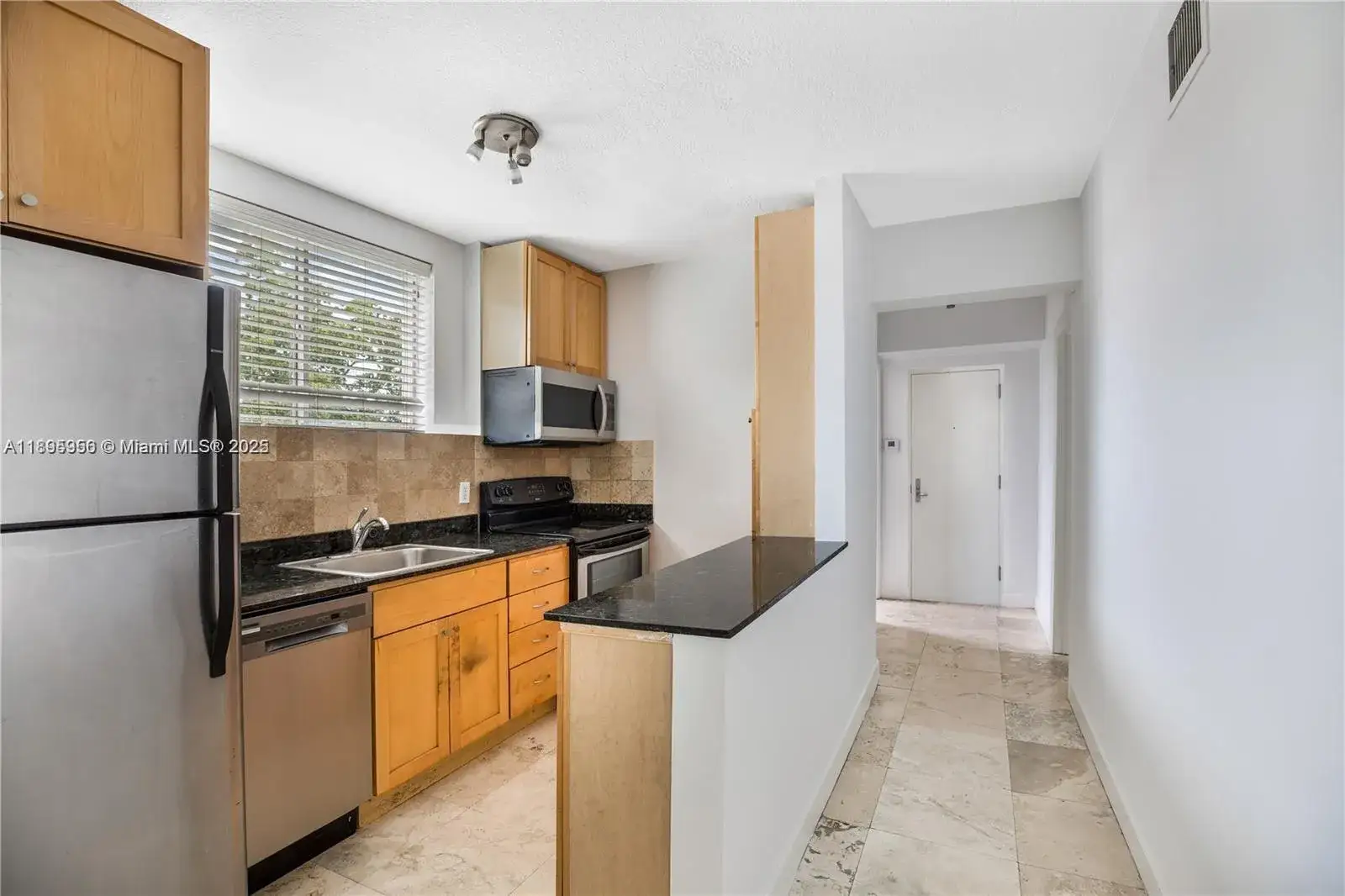 2 bedroom 1 bath Residential for sale at 1025 SW 7th Ave # 9, Miami FL 33130