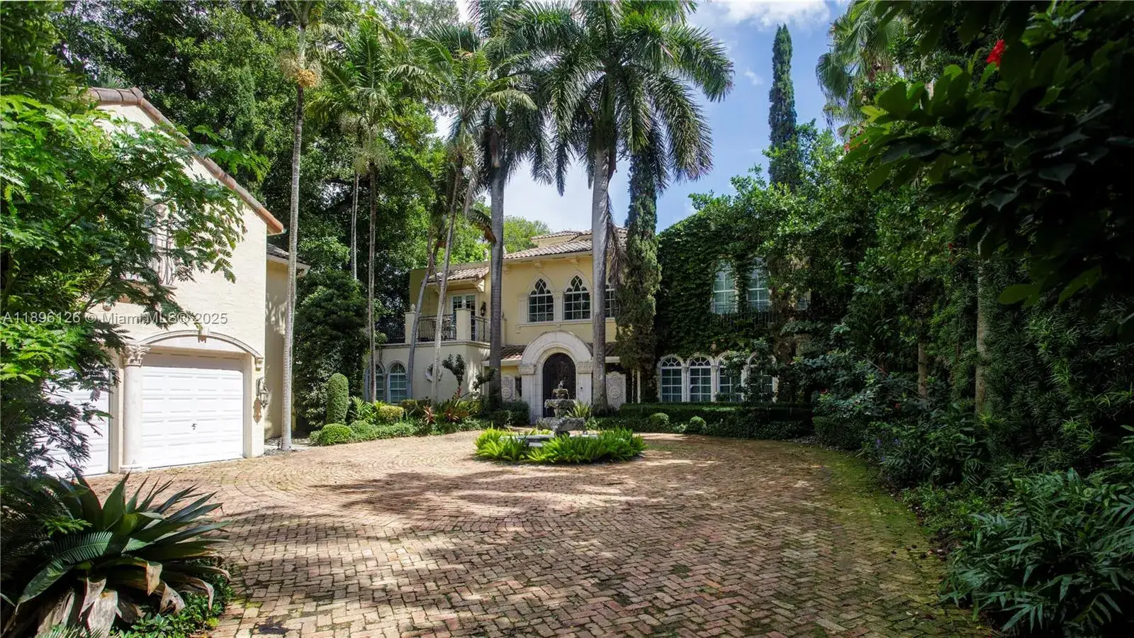 6 bedroom 6 bath Residential Lease for rent at 5801 Pine Tree Dr, Miami Beach FL 33140