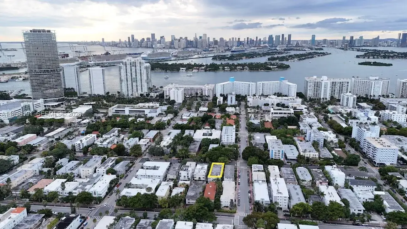Commercial Sale for sale at 845 Michigan Ave, Miami Beach FL 33139