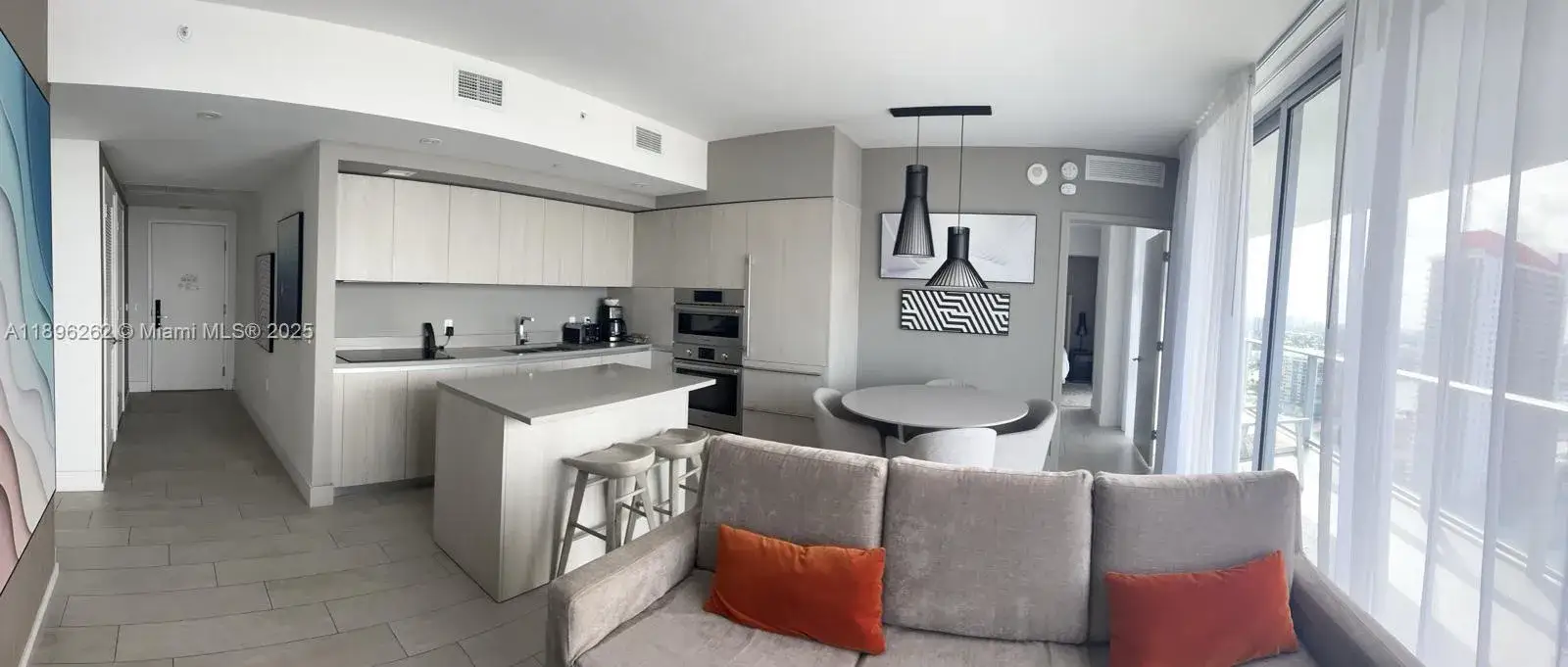 3 bedroom 2 bath Residential for sale at 4010 S Ocean Dr # R2004, Hollywood FL 33019