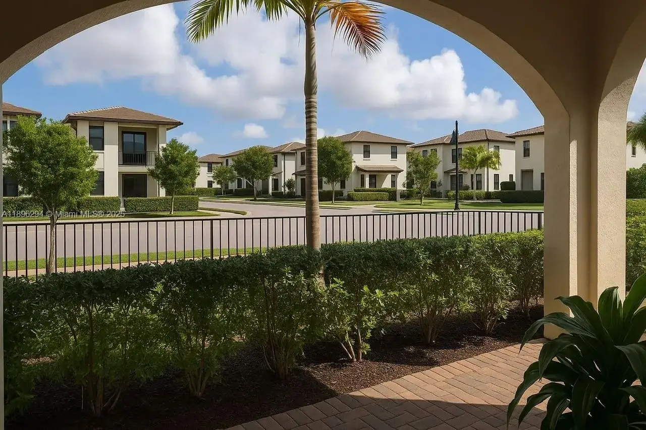 3 bedroom 3 bath Residential for sale at 8200 NW 43rd St, Doral FL 33166
