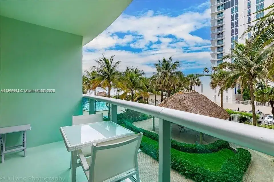 1 bedroom 1 bath Residential for sale at 3901 S Ocean Dr # 2H, Hollywood FL 33019