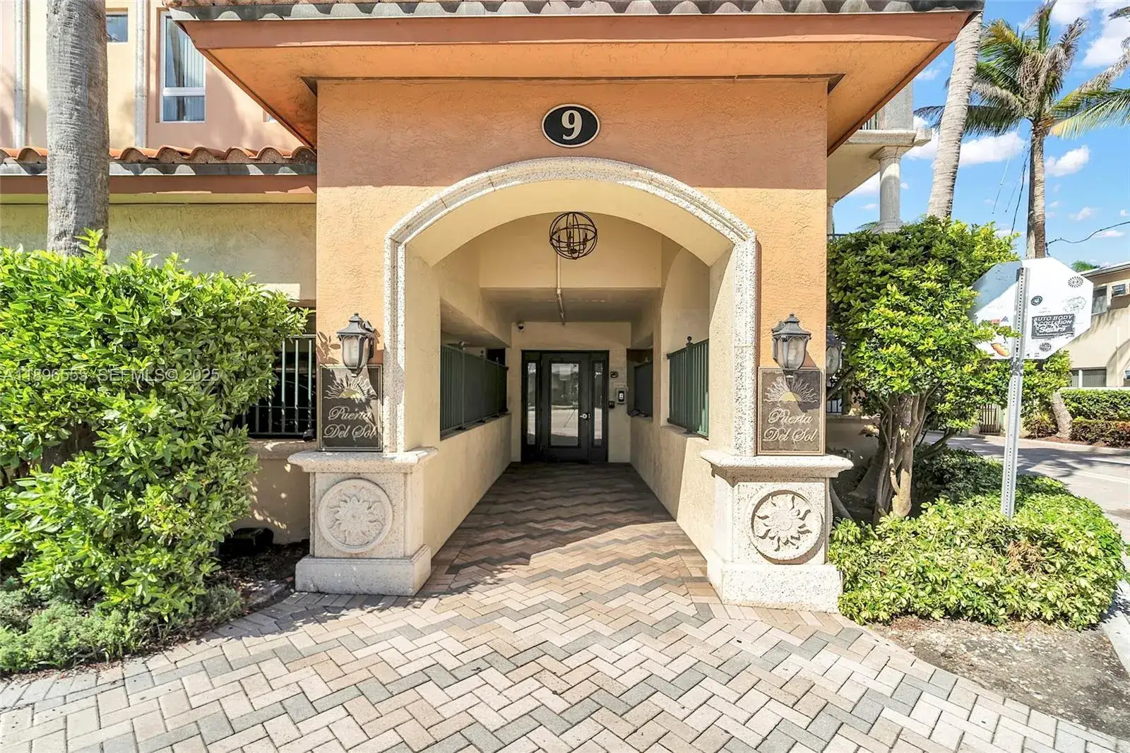 2 bedroom 2 bath Residential Lease for rent at 9 NE 20th Ave # 302, Deerfield Beach FL 33441
