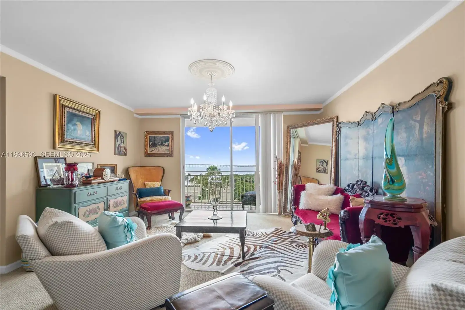 1 bedroom 1 bath Residential for sale at 770 Claughton Island Dr # 806, Miami FL 33131