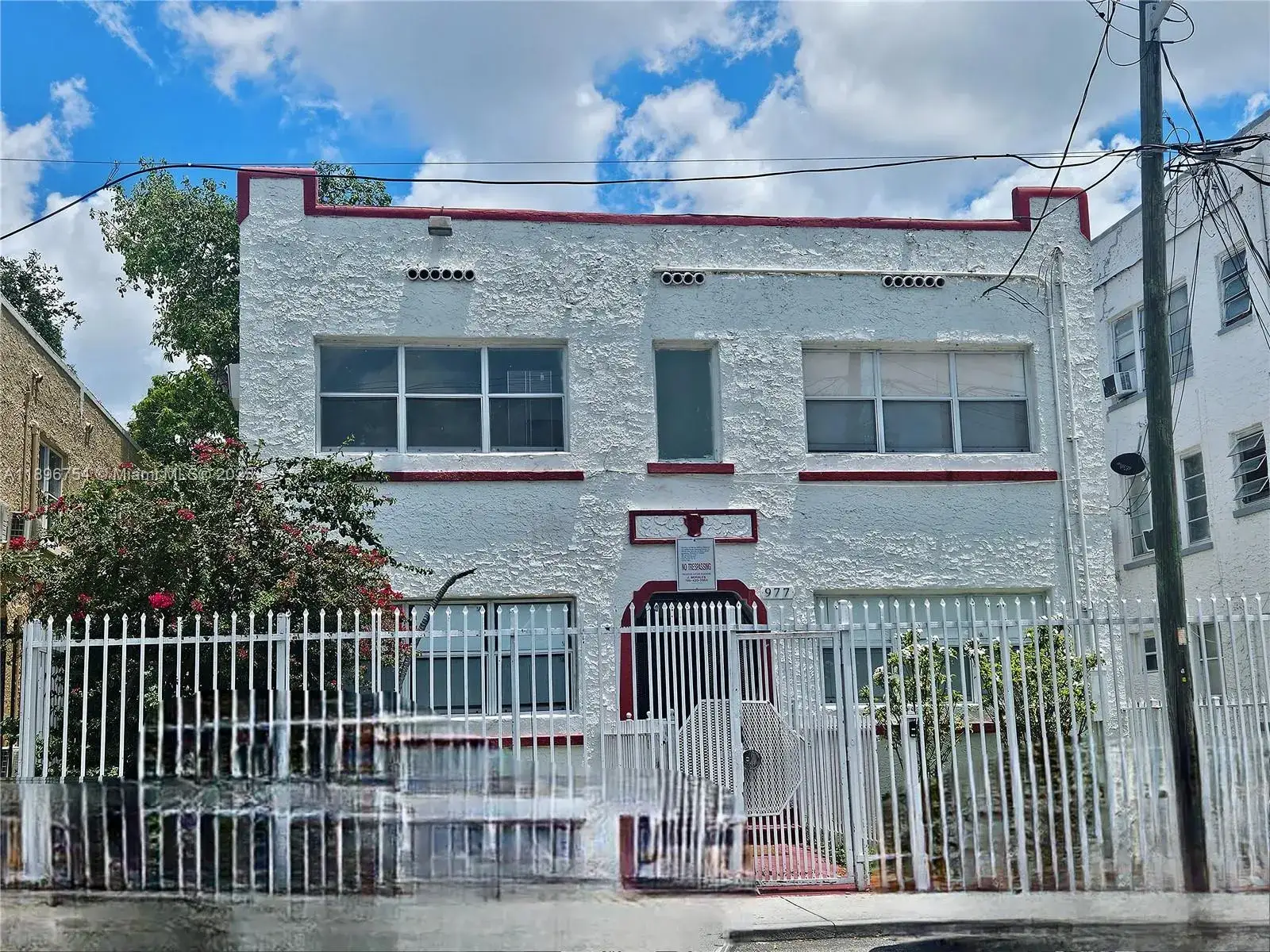 2 bedroom 1 bath Residential Lease for rent at 977 SW 5th St # 3, Miami FL 33130