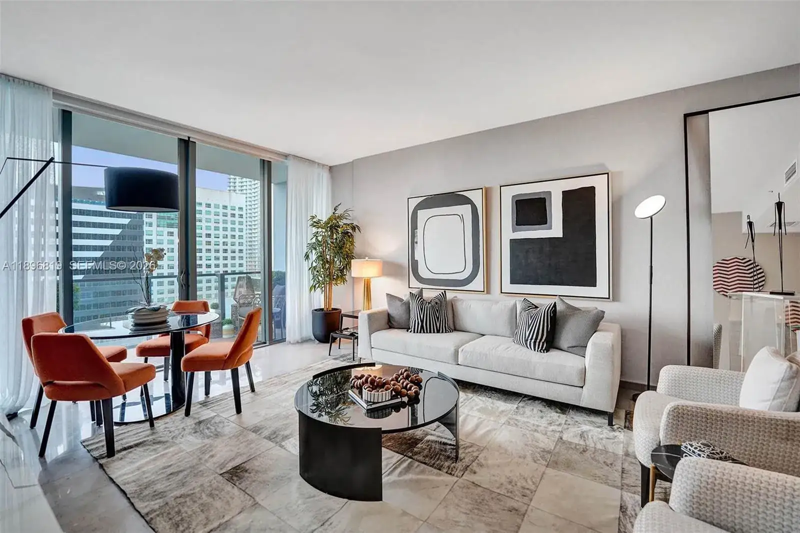 1 bedroom 1 bath Residential for sale at 88 SW 7th St # 1408, Miami FL 33130
