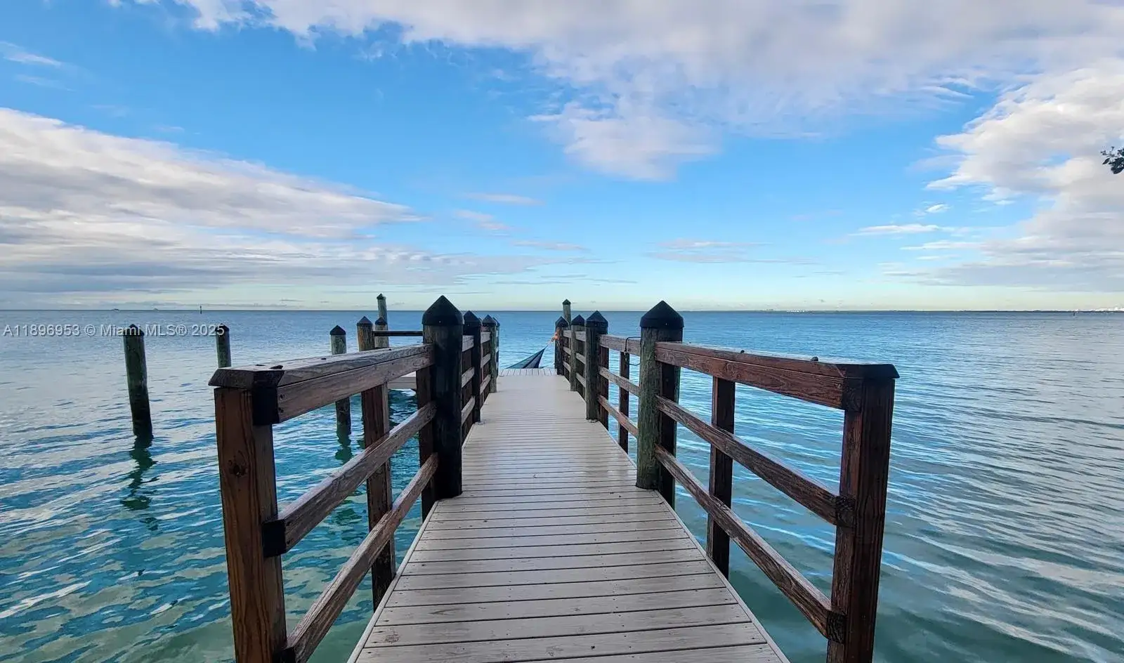 5 bedroom 5 bath Residential for sale at 640 S Mashta Dr, Key Biscayne FL 33149