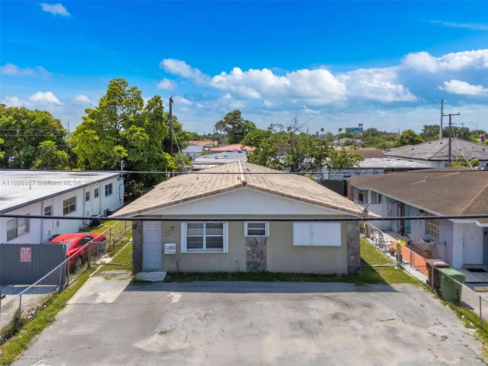 2 bedroom 1 bath Residential Lease for rent at 4776 E 10th Ave # 4778, Hialeah FL 33013