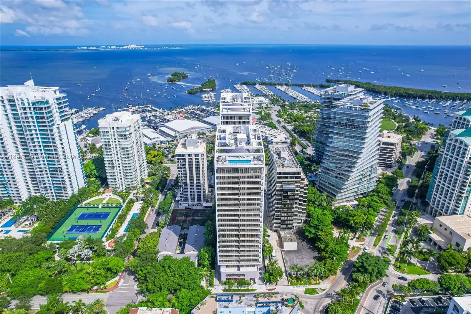 2 bedroom 2 bath Residential for sale at 2655 S Bayshore # 1506, Coconut Grove FL 33133
