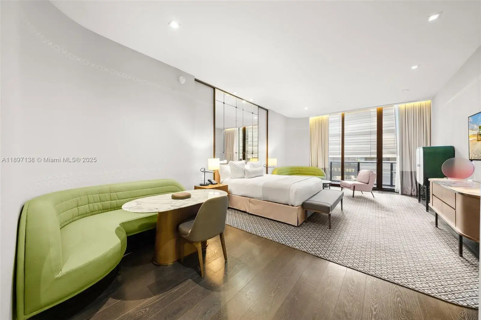 1 bath Residential for sale at 801 S Miami Ave # 402, Miami FL 33130