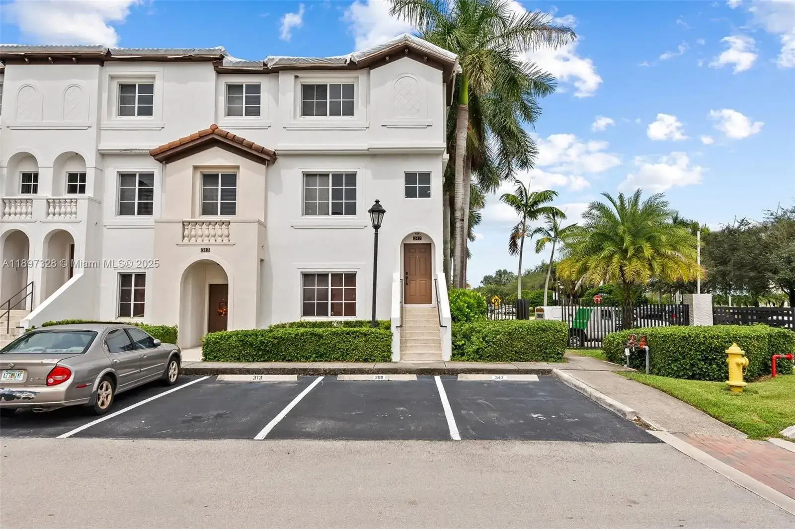 3 bedroom 2 bath Residential Lease for rent at 12421 SW 50th Ct # 347, Miramar FL 33027