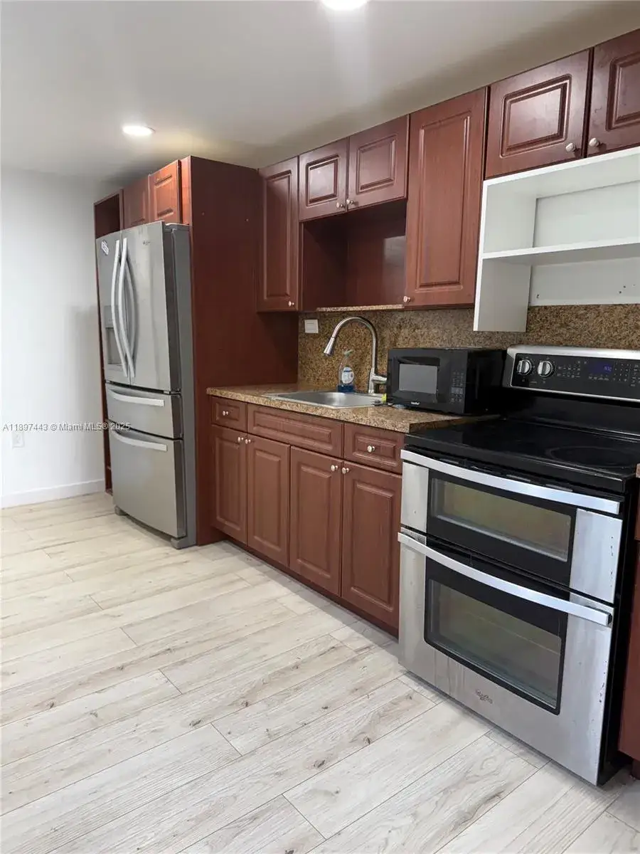 1 bedroom 1 bath Residential Lease for rent at 8101 SW 94th Ct # 1, Miami FL 33173
