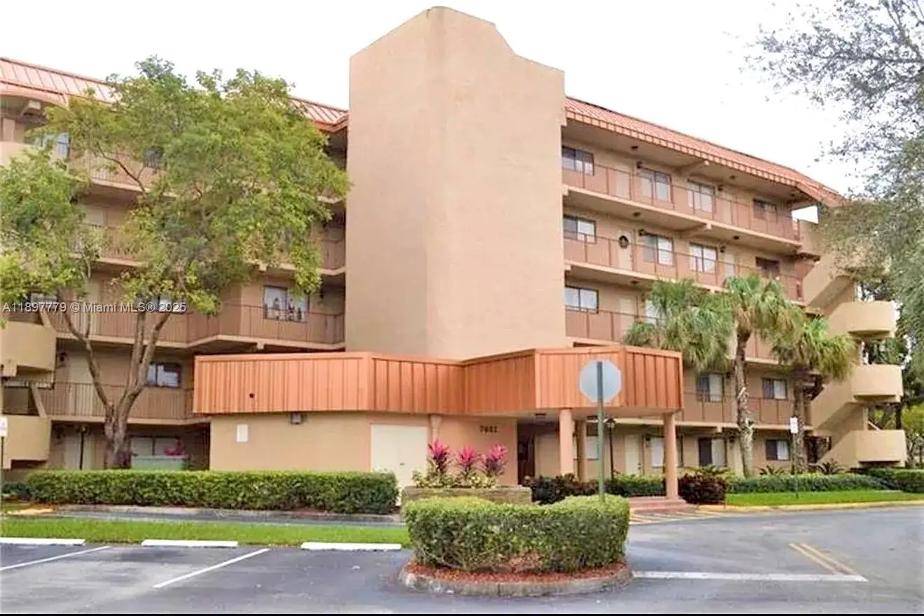 2 bedroom 2 bath Residential Lease for rent at 7451 NW 16th St # 207, Plantation FL 33313