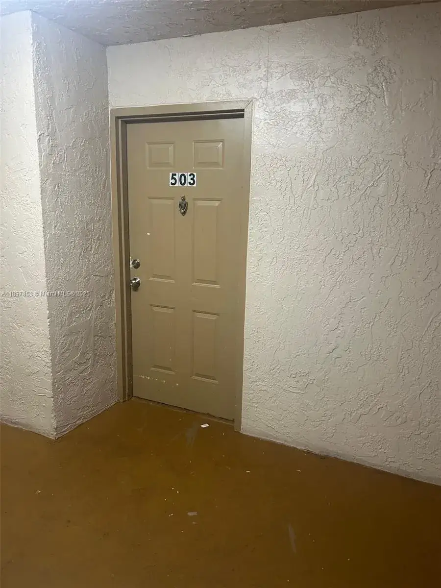 2 bedroom 2 bath Residential for sale at 15231 SW 80th St # 503, Miami FL 33193
