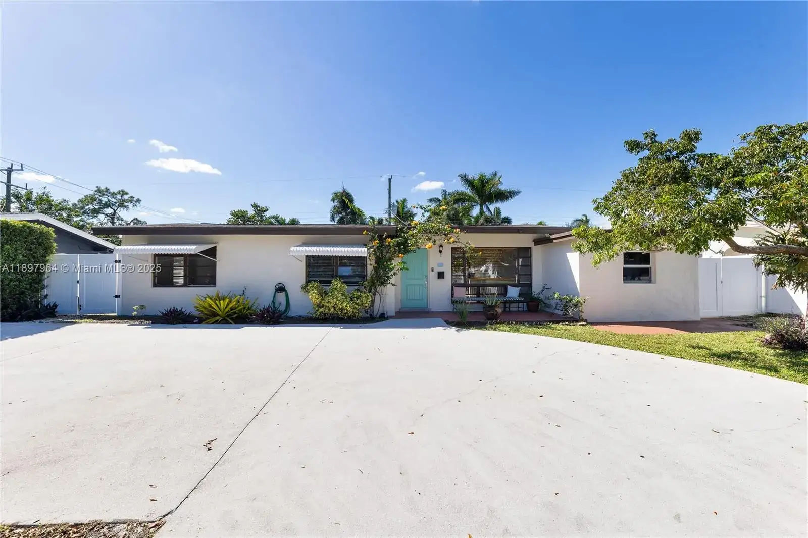 4 bedroom 2 bath Residential Lease for rent at 2249 SW 34th Ter, Fort Lauderdale FL 33312