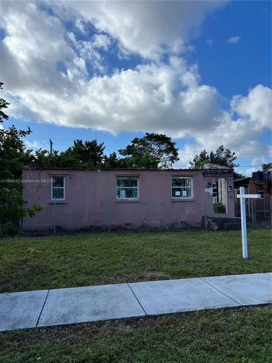 Residential for sale at 2122 Dewey St, Hollywood FL 33020
