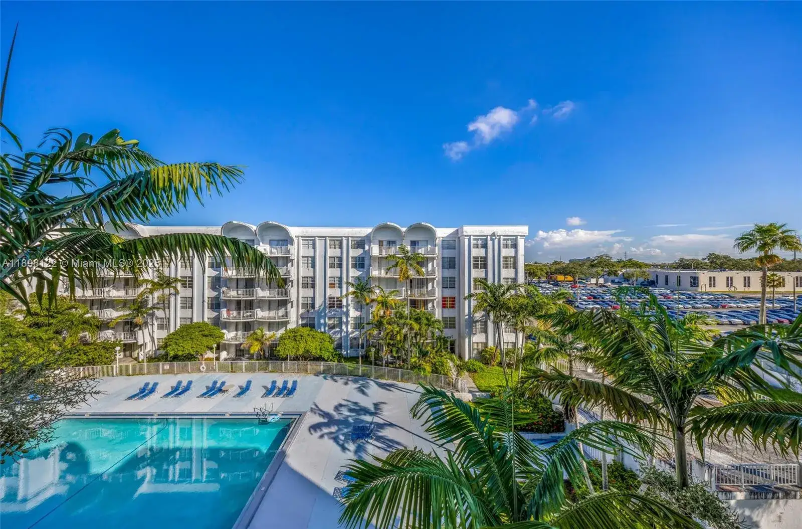2 bedroom 2 bath Residential Lease for rent at 492 NW 165th St Rd # 512, Miami FL 33169