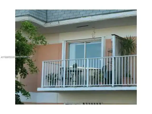 2 bedroom 2 bath Residential for sale at 260 NW 107th Ave # 207, Miami FL 33172