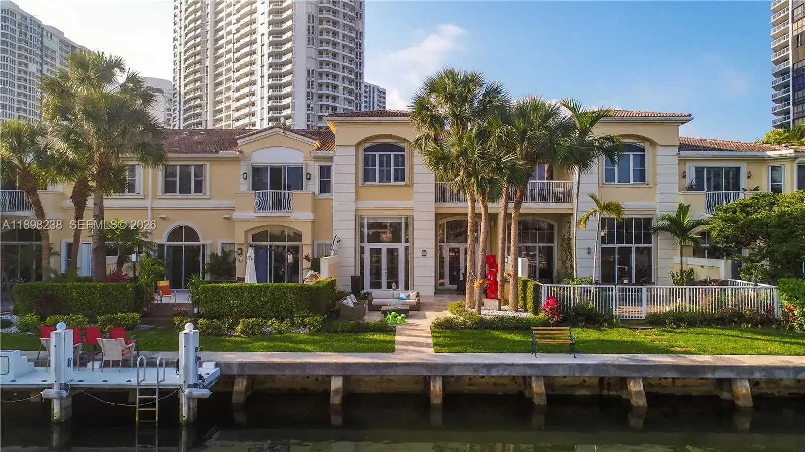 4 bedroom 4 bath Residential for sale at 3705 NE 214  St # 13, Aventura FL 33180