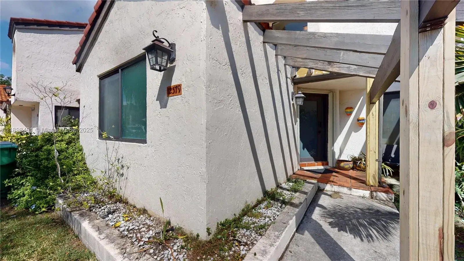 3 bedroom 2 bath Residential for sale at 12379 SW 94th Ter, Miami FL 33186