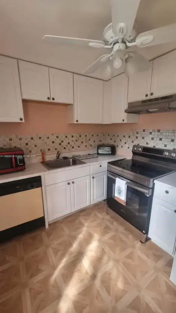 2 bedroom 2 bath Residential Lease for rent at 176 Piedmont D # D, Delray Beach FL 33484