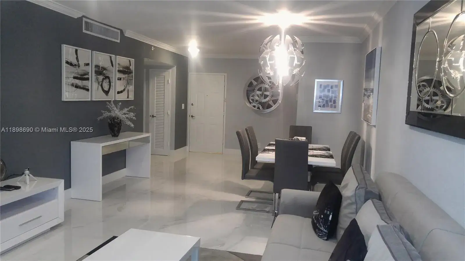 2 bedroom 1 bath Residential Lease for rent at 2501 S Ocean Dr # L04, Hollywood FL 33019