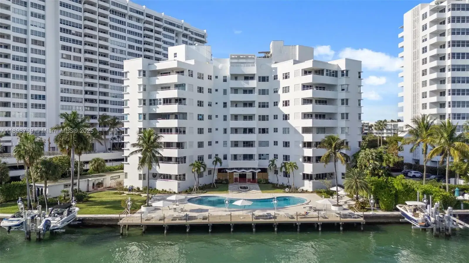2 bedroom 2 bath Residential Lease for rent at 16 Island Ave # 7C, Miami Beach FL 33139