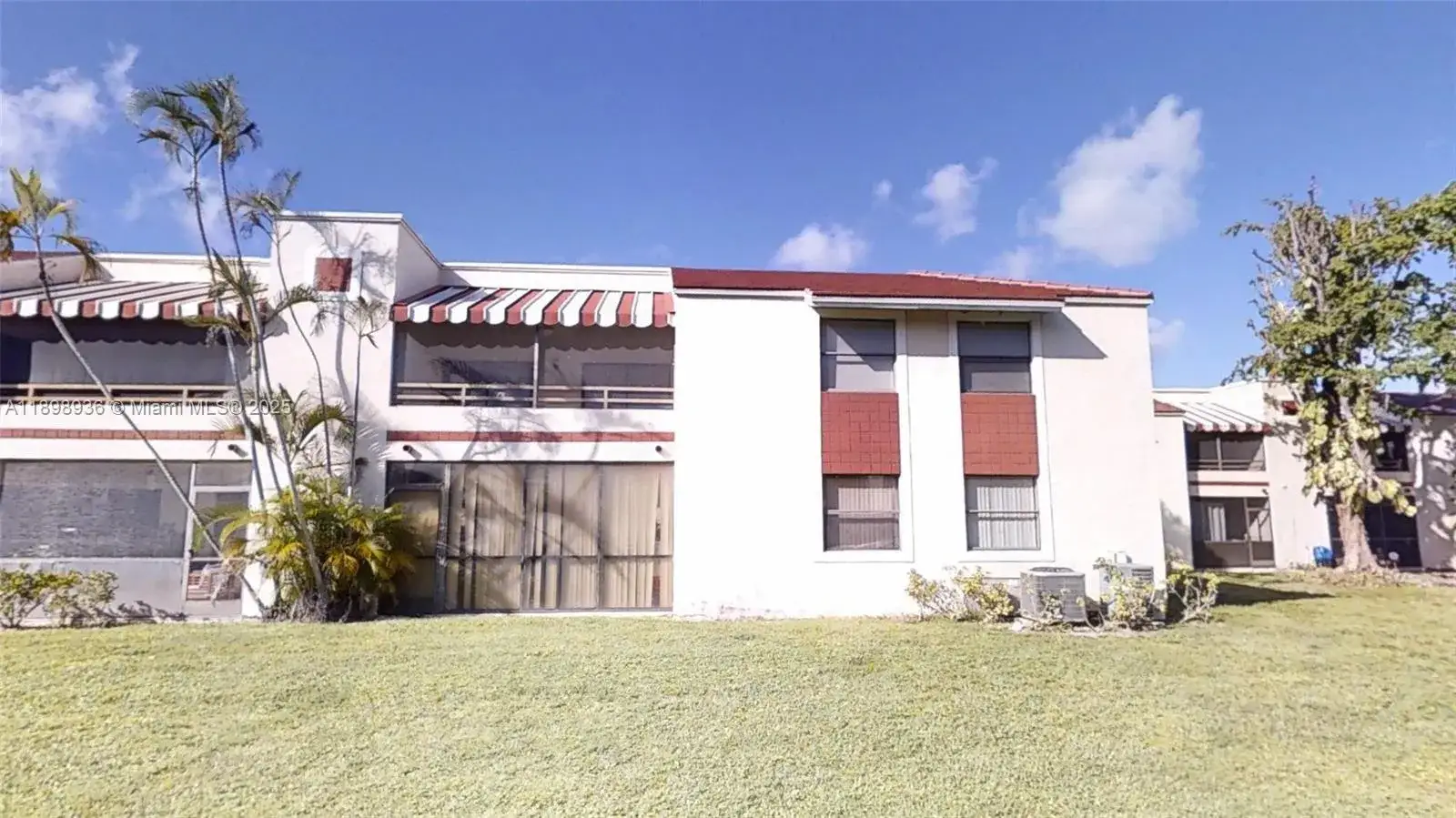 3 bedroom 2 bath Residential for sale at 20230 NE 3rd Ct # 6, Miami FL 33179
