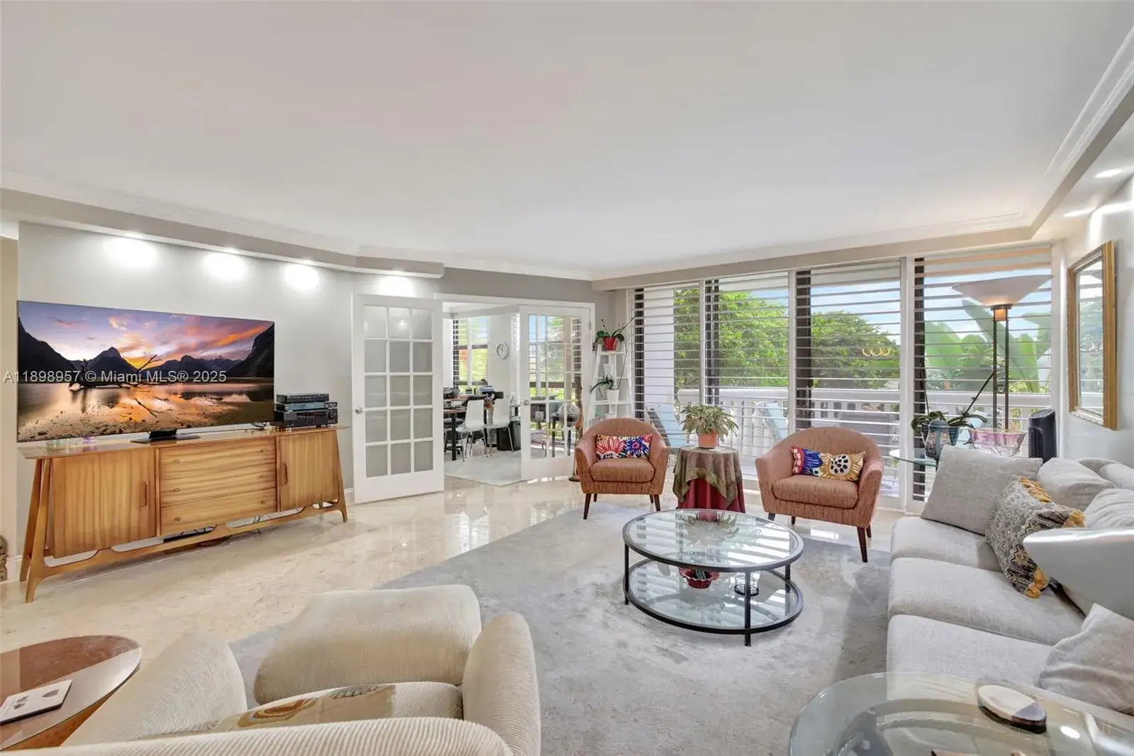 3 bedroom 2 bath Residential for sale at 1000 ISLAND Blvd # 302, Aventura FL 33160