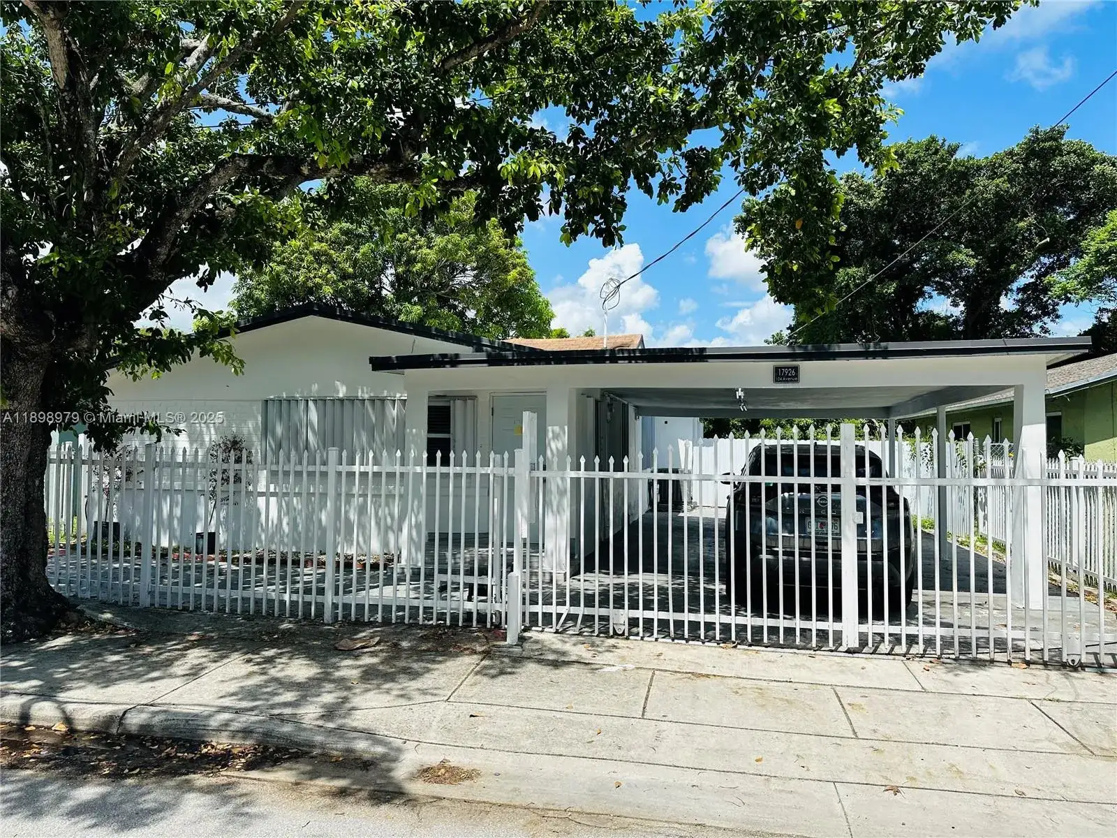3 bedroom 2 bath Residential for sale at 17926 SW 104th Ave, Miami FL 33157