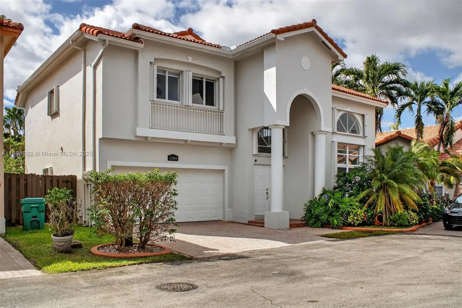 5 bedroom 3 bath Residential for sale at 11244 NW 58th Ter, Doral FL 33178