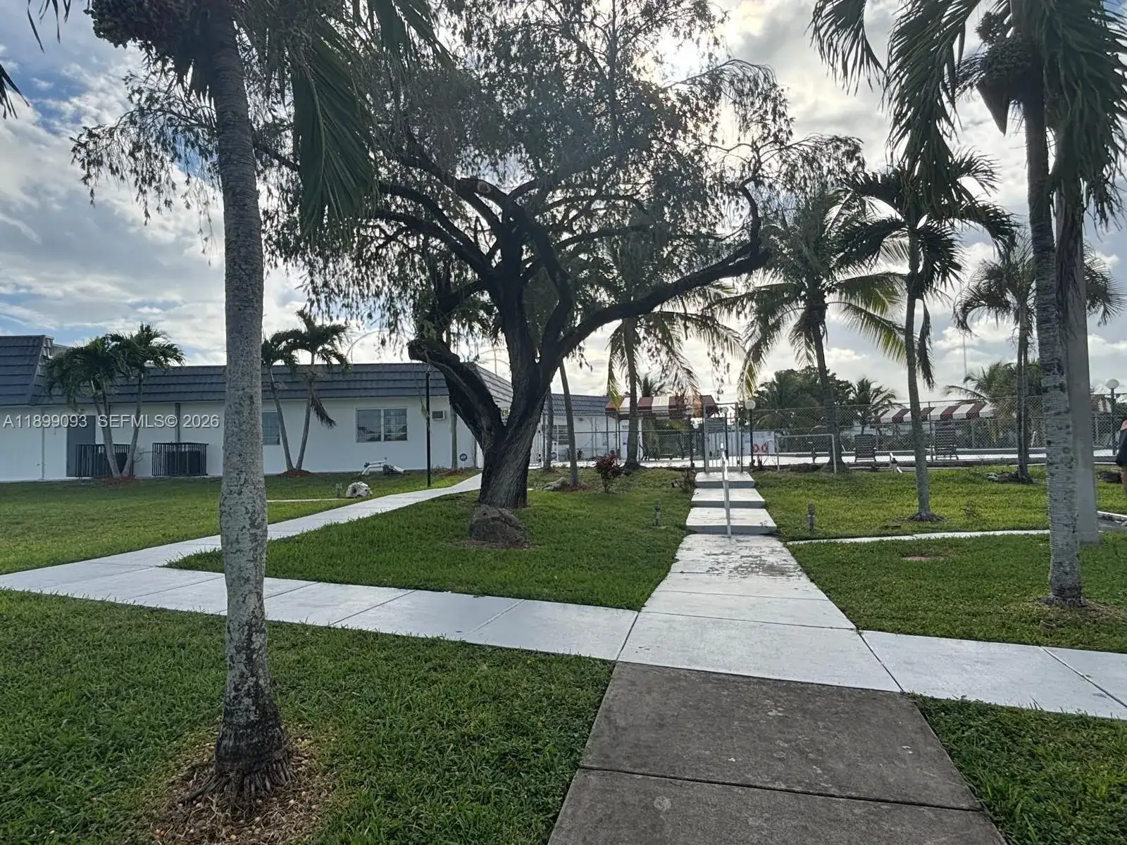 1 bedroom 1 bath Residential for sale at 20320 NE 2nd Ave # 7, Miami Gardens FL 33179