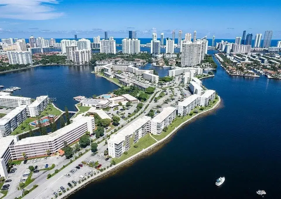 1 bedroom 1 bath Residential for sale at 2920 Point East Dr # N311, Aventura FL 33160