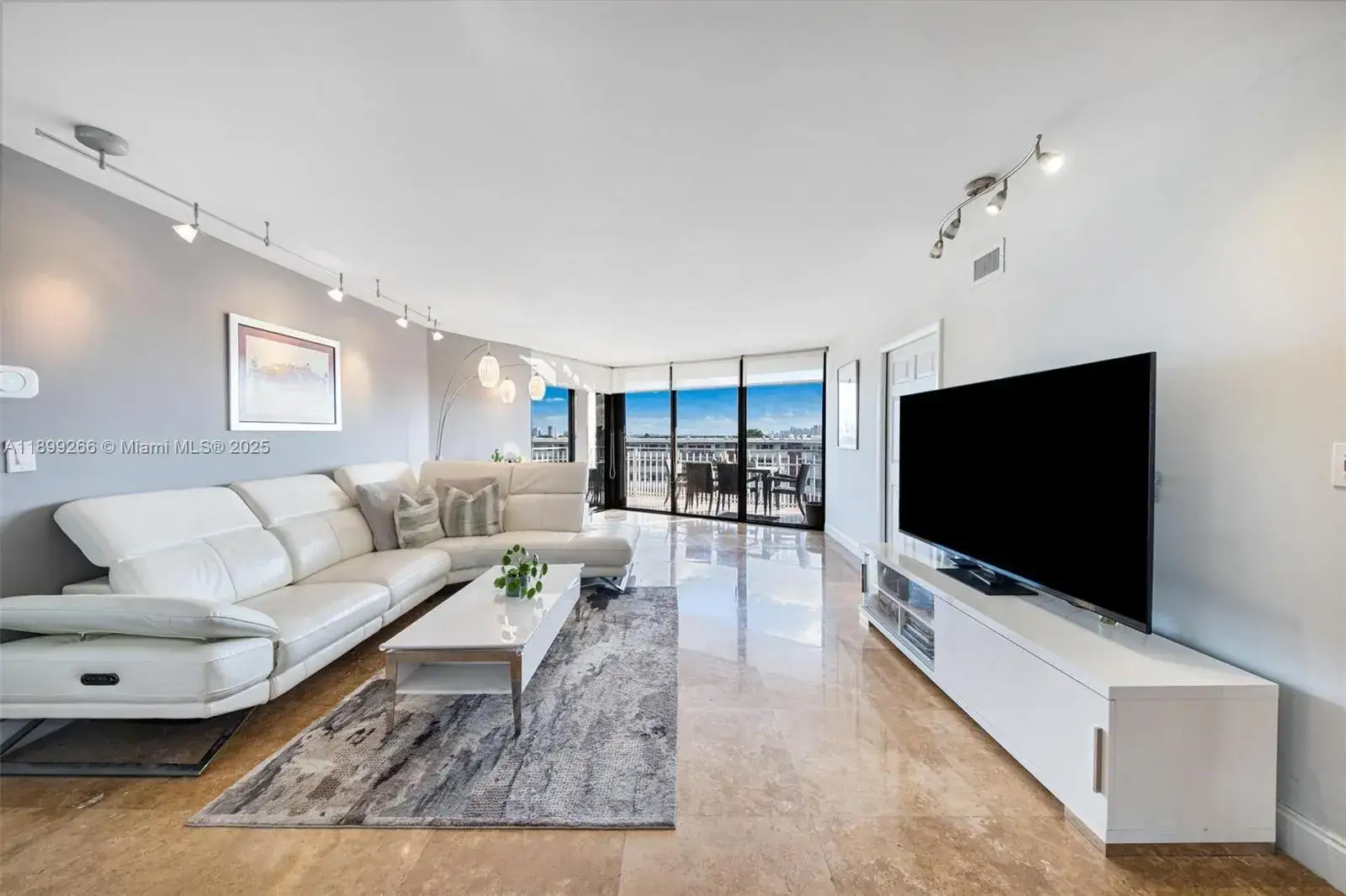 2 bedroom 2 bath Residential for sale at 4000 Towerside Ter # 604, Miami FL 33138