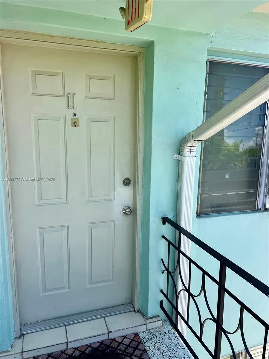 1 bedroom 1 bath Residential for sale at 855 W 29th St # 11, Hialeah FL 33012