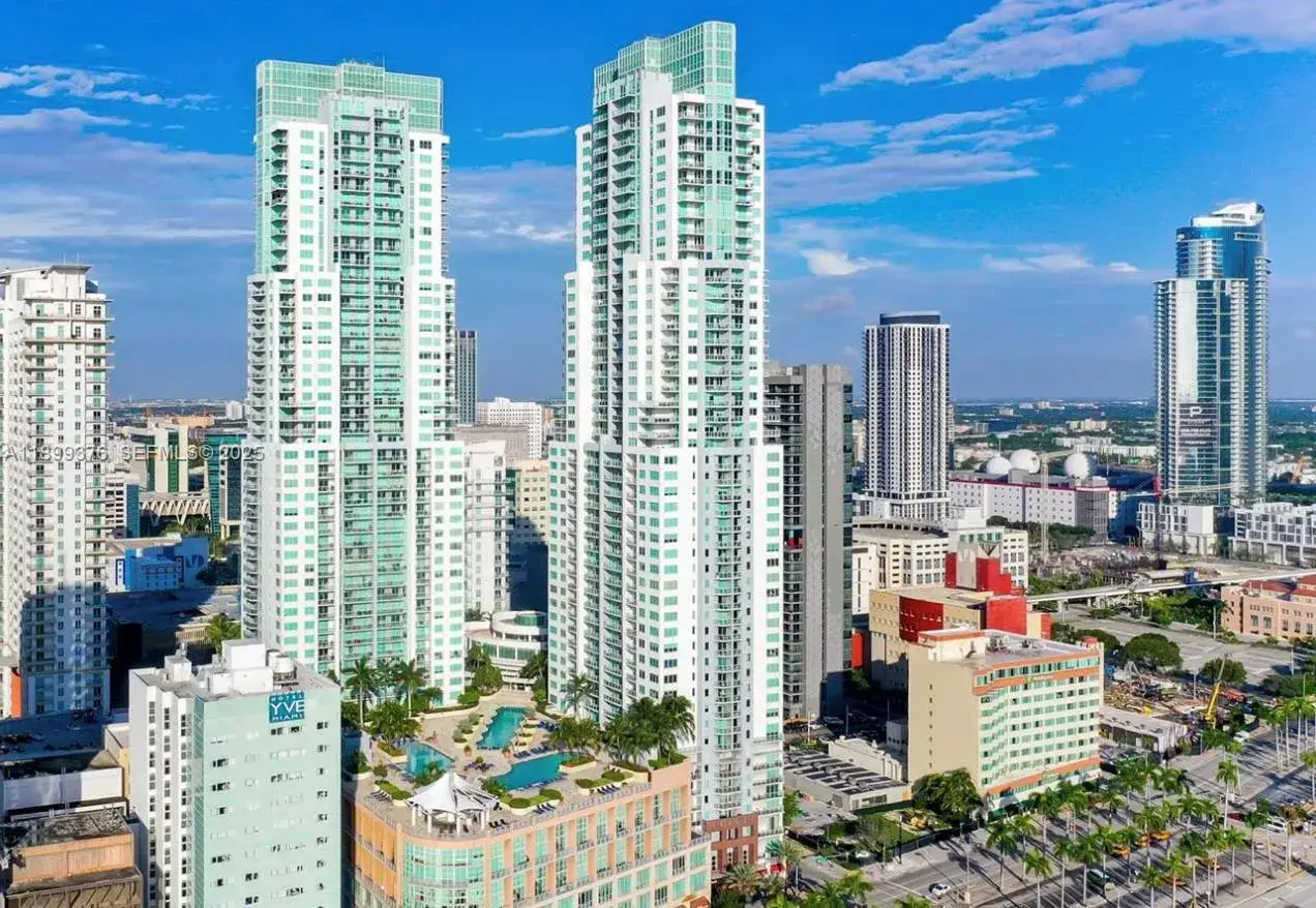 1 bath Residential Lease for rent at 253 NE 2nd St # 226, Miami FL 33132