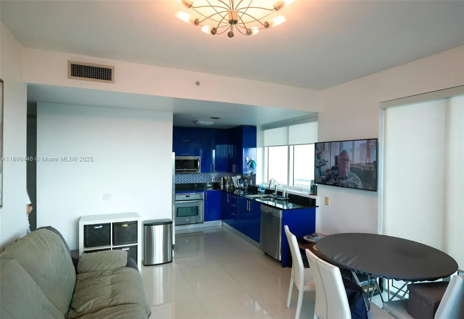 1 bedroom 1 bath Residential Lease for rent at 60 SW 13th St # 1901, Miami FL 33130