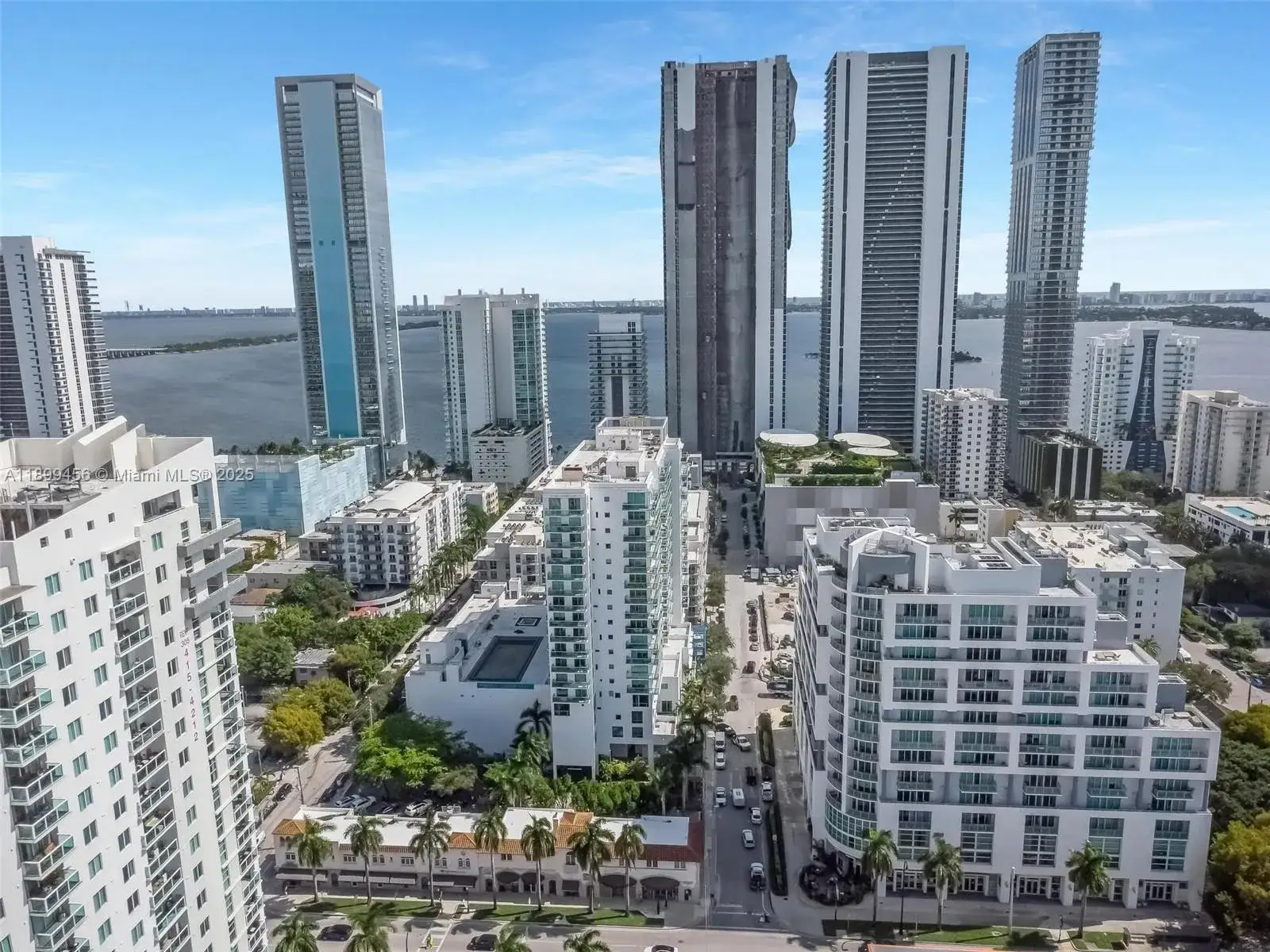 2 bedroom 2 bath Residential for sale at 333 NE 24th St # 812, Miami FL 33137