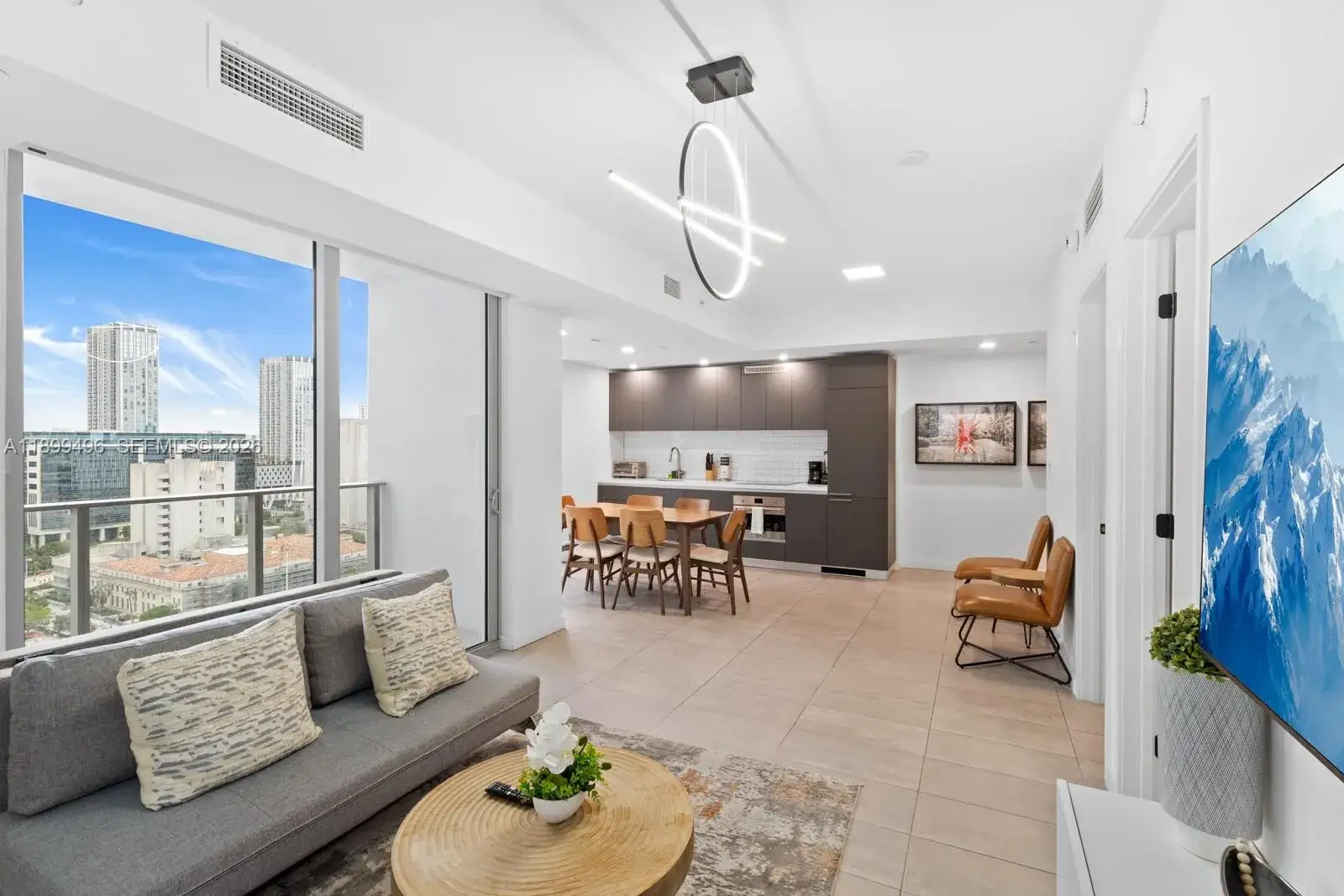 1 bedroom 1 bath Residential for sale at 227 NE 2nd St # 2202, Miami FL 33132